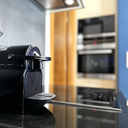 Διαμέρισμα Close To & Chillon Castle, New & Comfortable