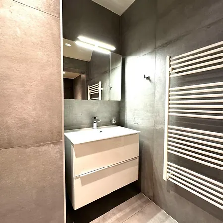 Close To & Chillon Castle, New & Comfortable Veytaux