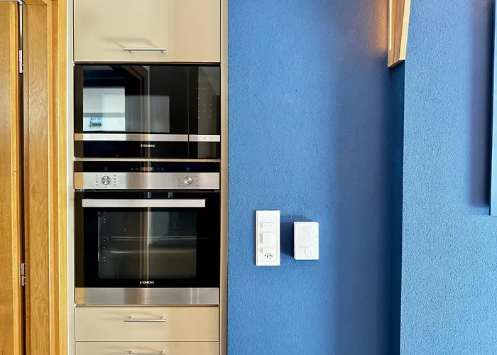 Close To & Chillon Castle, New & Comfortable Apartament Veytaux