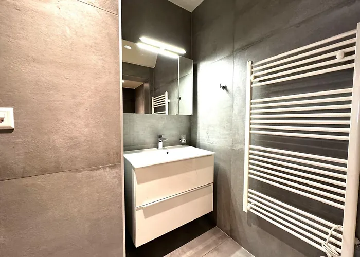 Close To & Chillon Castle, New & Comfortable Veytaux