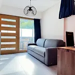 Apartment Close To & Chillon Castle, New & Comfortable Veytaux